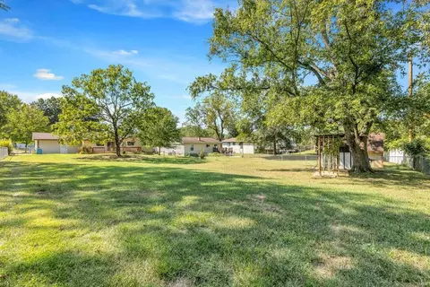 Exterior - 605 Nandale Ln, Manchester, MO 63021 photo 9 of 11