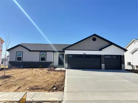 328 Katie Lynn Dr, Wentzville, MO 63385