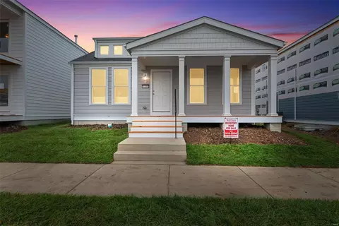 3080 Pirogue St, Saint Charles, MO 63301