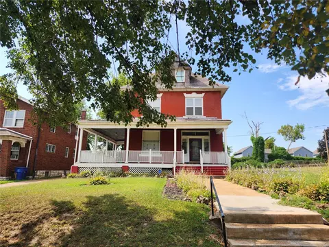 5828 Julian Ave, Saint Louis, MO 63112