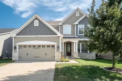 3120 Calhoun Dr, Saint Charles, MO 63301