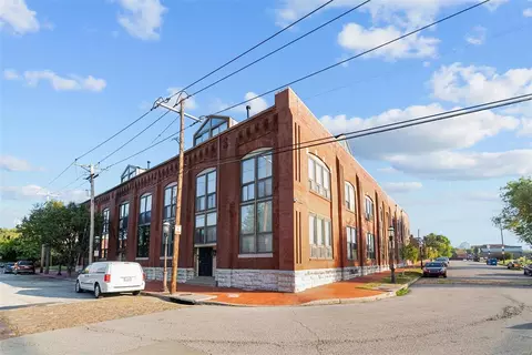 1523 S 10th St #105, Saint Louis, MO 63104