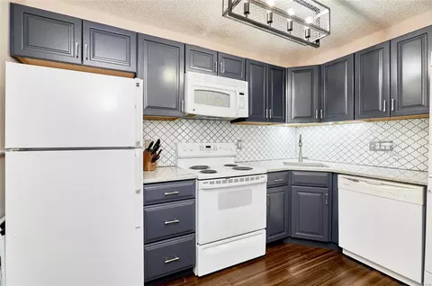 9112 Eager Rd, Saint Louis, MO 63144 photo 21