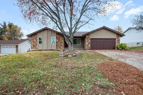 426 Kimberly Ln, Saint Peters, MO 63376