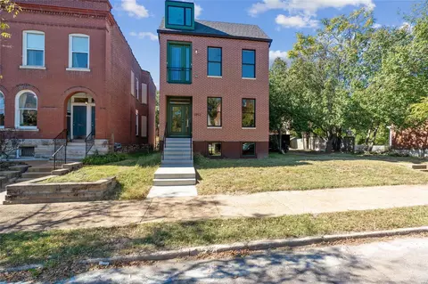 2853 Indiana Ave, Saint Louis, MO 63118