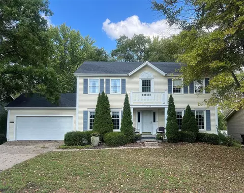 232 Hunters Pointe Dr, Saint Charles, MO 63304