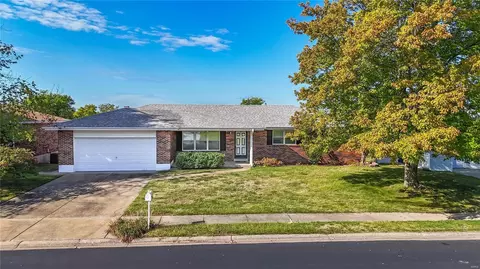 3121 Kister Dr, Saint Charles, MO 63301