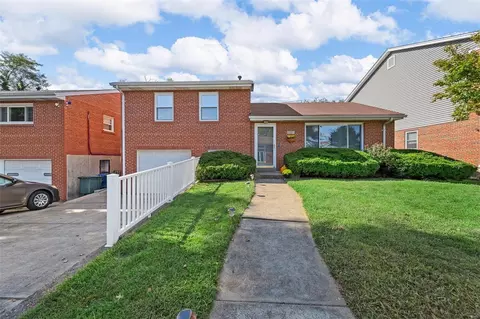6921 Wanda Ct, Saint Louis, MO 63116
