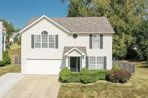 2970 Imperial Dr, St Peters, MO 63303