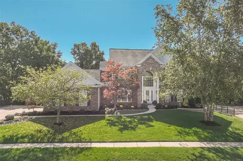 17766 Westhampton Woods Dr, Wildwood, MO 63005