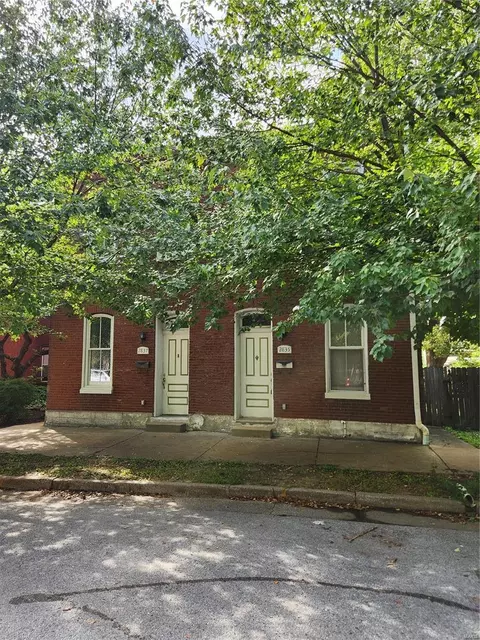 2837 Wisconsin Ave, Saint Louis, MO 63118