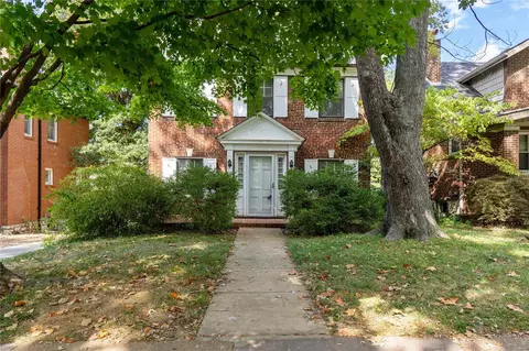 7255 Lindell Blvd, Saint Louis, MO 63130