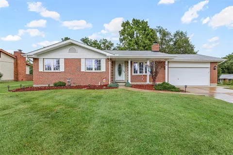 2849 Oldewick Dr, Saint Louis, MO 63129