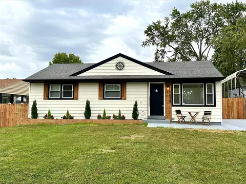 10838 Faraday Dr, Saint Louis, MO 63123