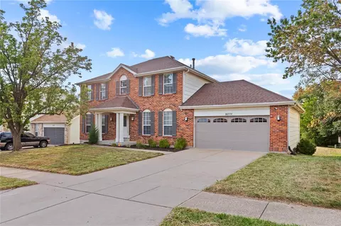 16771 N Fork Rdg, Florissant, MO 63034