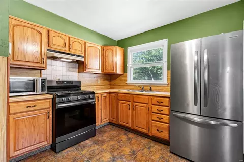 3579 Long Dr, Saint Ann, MO 63074 photo 9
