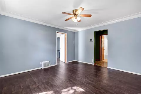3579 Long Dr, Saint Ann, MO 63074 photo 2