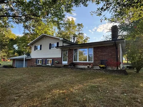 7 Dogwood Dr, Saint Clair, MO 63077 photo 1
