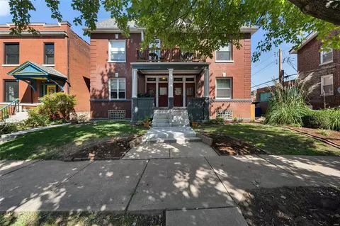 3619 Connecticut St, Saint Louis, MO 63116