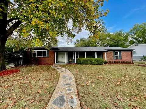 12684 Partridge Run Dr, Florissant, MO 63033
