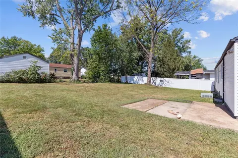 6119 Jackson, Berkeley, MO 63134 photo 2