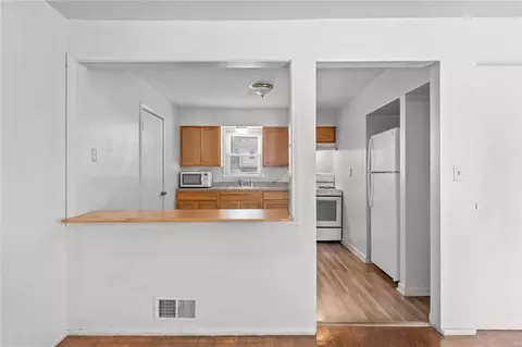 6119 Jackson, Berkeley, MO 63134 photo 6