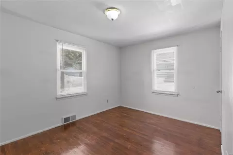 6119 Jackson, Berkeley, MO 63134 photo 8