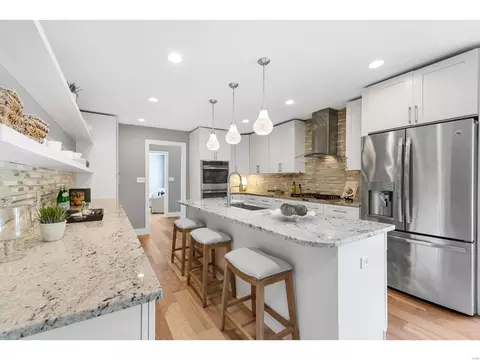 Kitchen - 130 Stoneyside Ln, Olivette, MO 63132 photo 2 of 2
