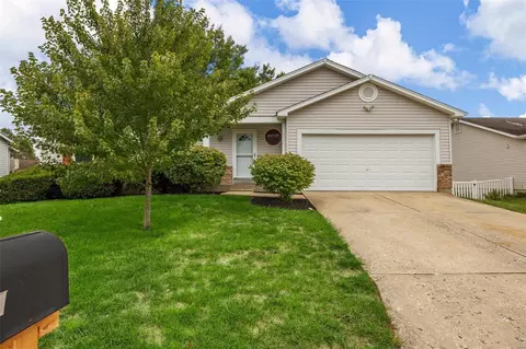 744 Estes Park Dr, Saint Peters, MO 63376