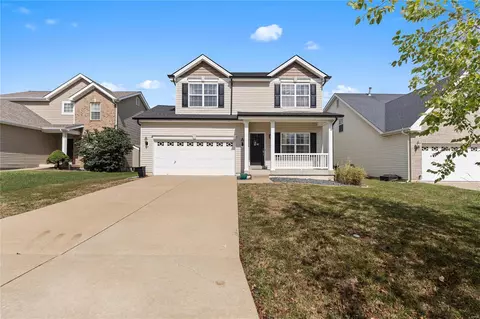 230 Greengate Dr, Lake Saint Louis, MO 63367
