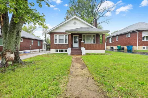 2636 Terrace Ln, Saint Louis, MO 63136