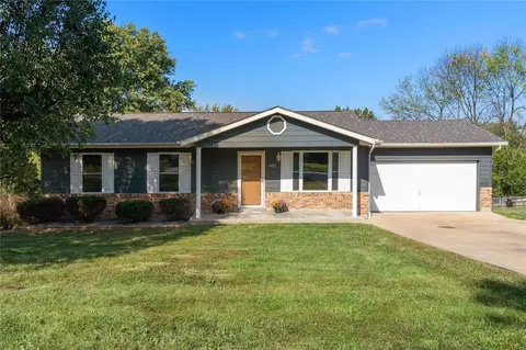 621 Wallach Dr, Eureka, MO 63025