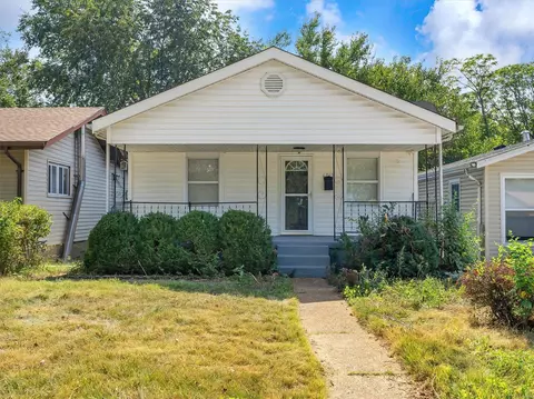 6742 Odell St, Saint Louis, MO 63139