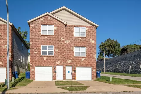 6603 Pennsylvania Ave, Saint Louis, MO 63111