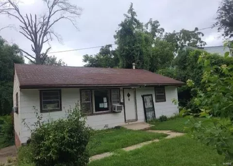 2163 Wageley Pl, Saint Louis, MO 63133