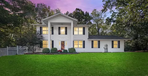3605 Silver Ridge Dr, Saint Peters, MO 63376