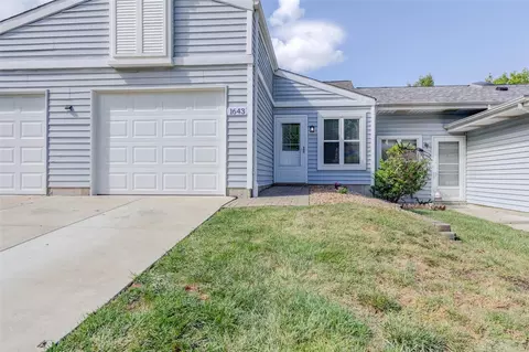 1643 Claydell Dr #29, Saint Peters, MO 63376