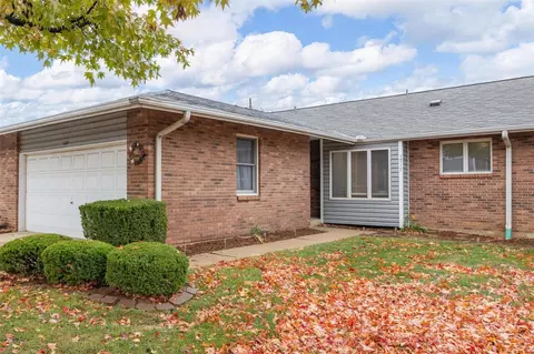 1717 Forest Hills Dr #C, Saint Charles, MO 63303