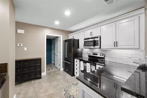 Kitchen - 701 Hemingway Ln #A, Weldon Spring, MO 63304 photo 2 of 3