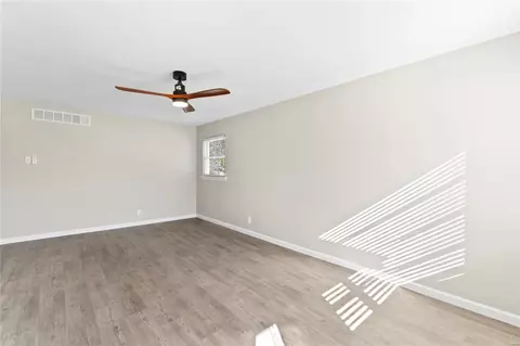 Living - 4427 Eminence Blvd, Berkeley, MO 63134 photo 1 of 3