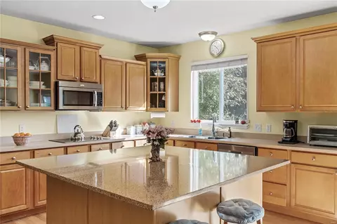 1210 Valley Pass Dr, O'fallon, MO 63366 photo 7