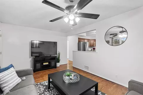 11104 Patsy Dr, Saint Louis, MO 63123 photo 5