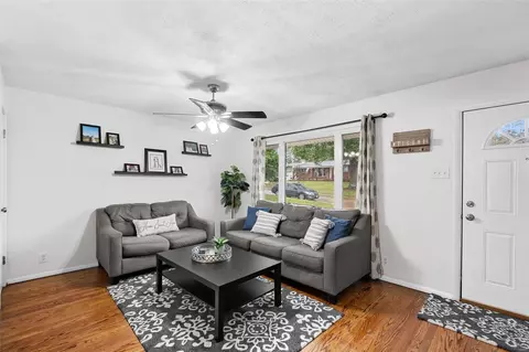 11104 Patsy Dr, Saint Louis, MO 63123 photo 6