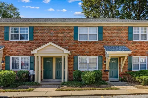 1639 E Swan Cir, Saint Louis, MO 63144
