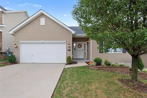 329 Magoffin Trails Ct, Saint Louis, MO 63129