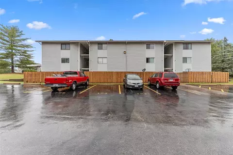 106 Lemans Ct #106, Lake Saint Louis, MO 63367