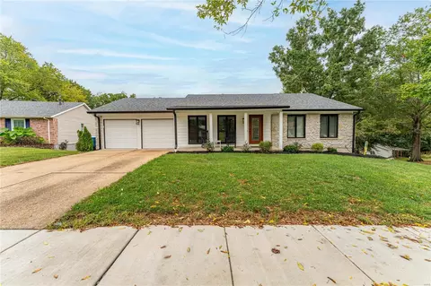 844 La Bonne Pkwy, Manchester, MO 63021