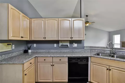 333 Sunward Dr, O'fallon, MO 63368 photo 23