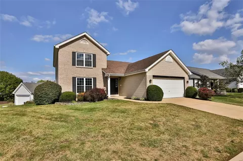 333 Sunward Dr, O'fallon, MO 63368 photo 2