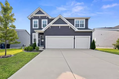 302 Huntleigh Pkwy, Wentzville, MO 63385